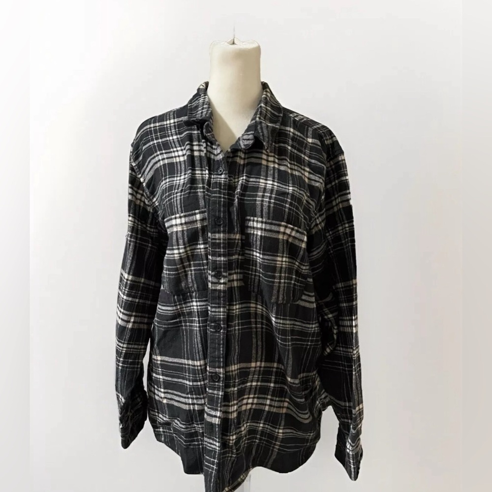 Universal Thread Black Plaid Funnel Xxl